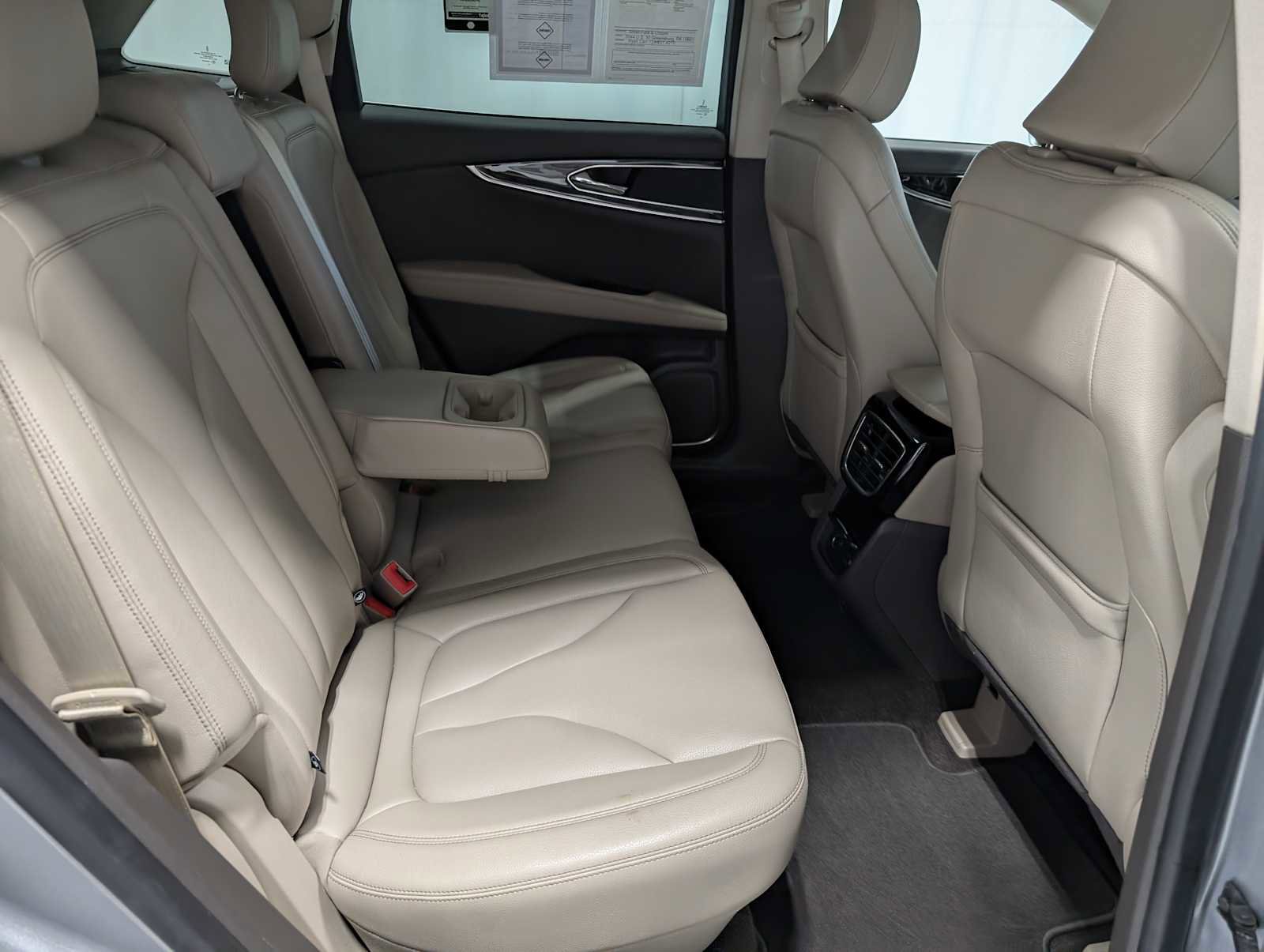 Used 2022 Lincoln Nautilus Standard image 39