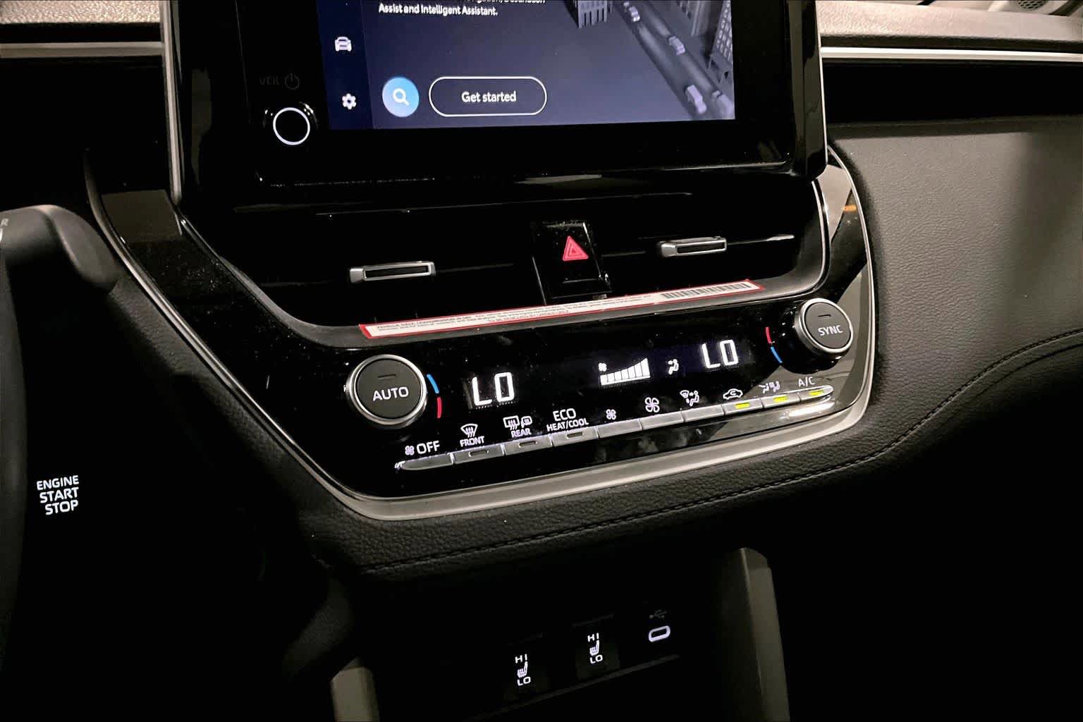 Used 2024 Toyota Corolla Cross XLE w/ Convenience Package FWD image 32