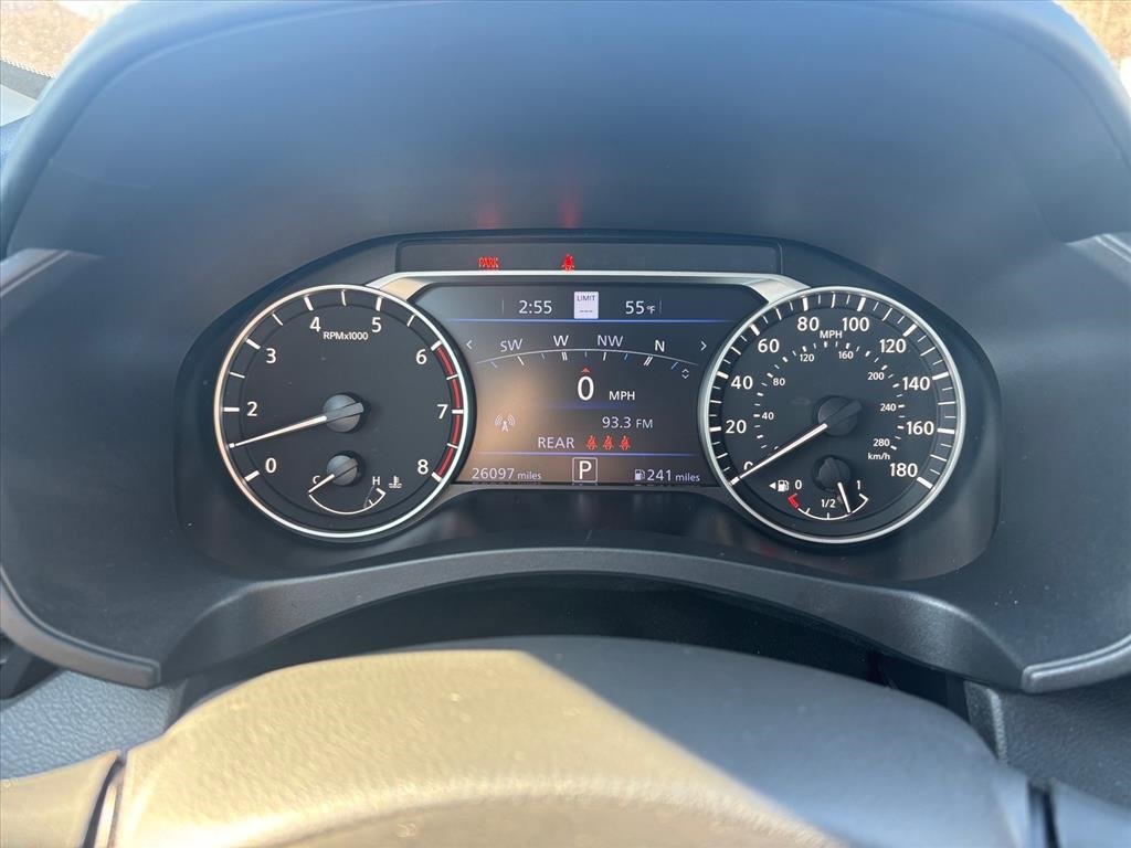 Used 2024 Nissan Altima 2.0 SR image 8