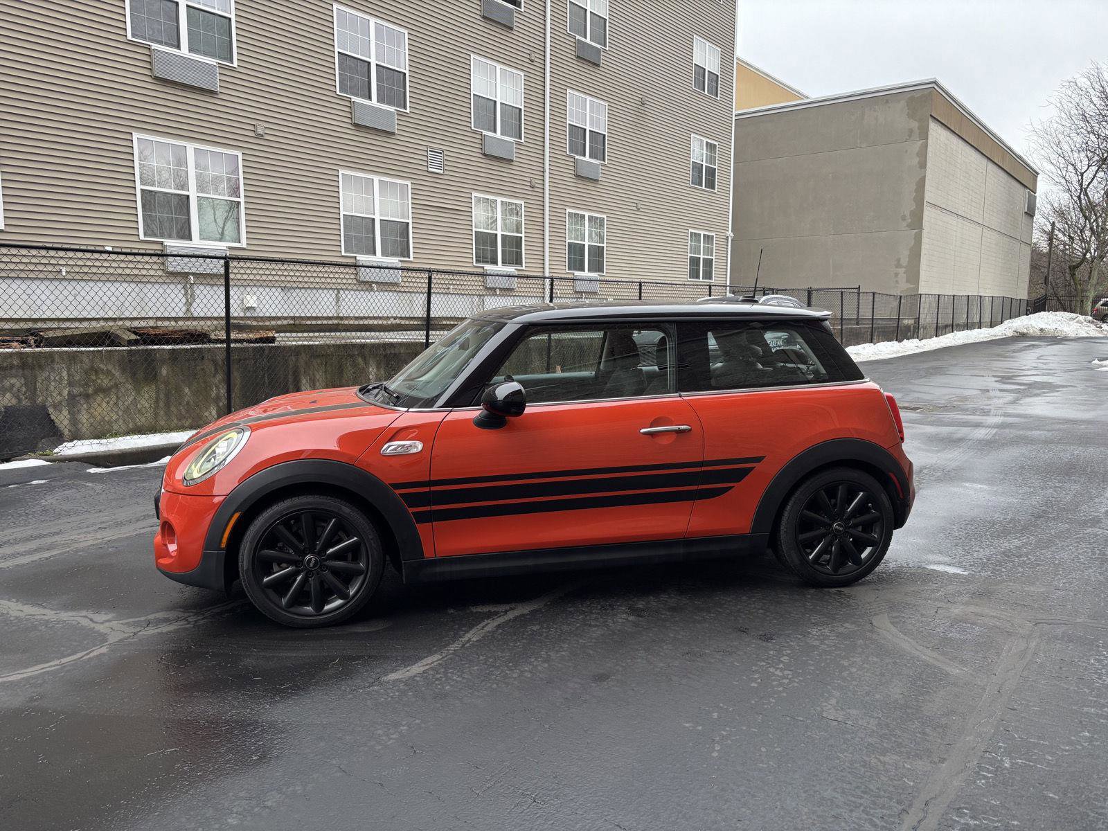 Used 2019 MINI Cooper S image 3