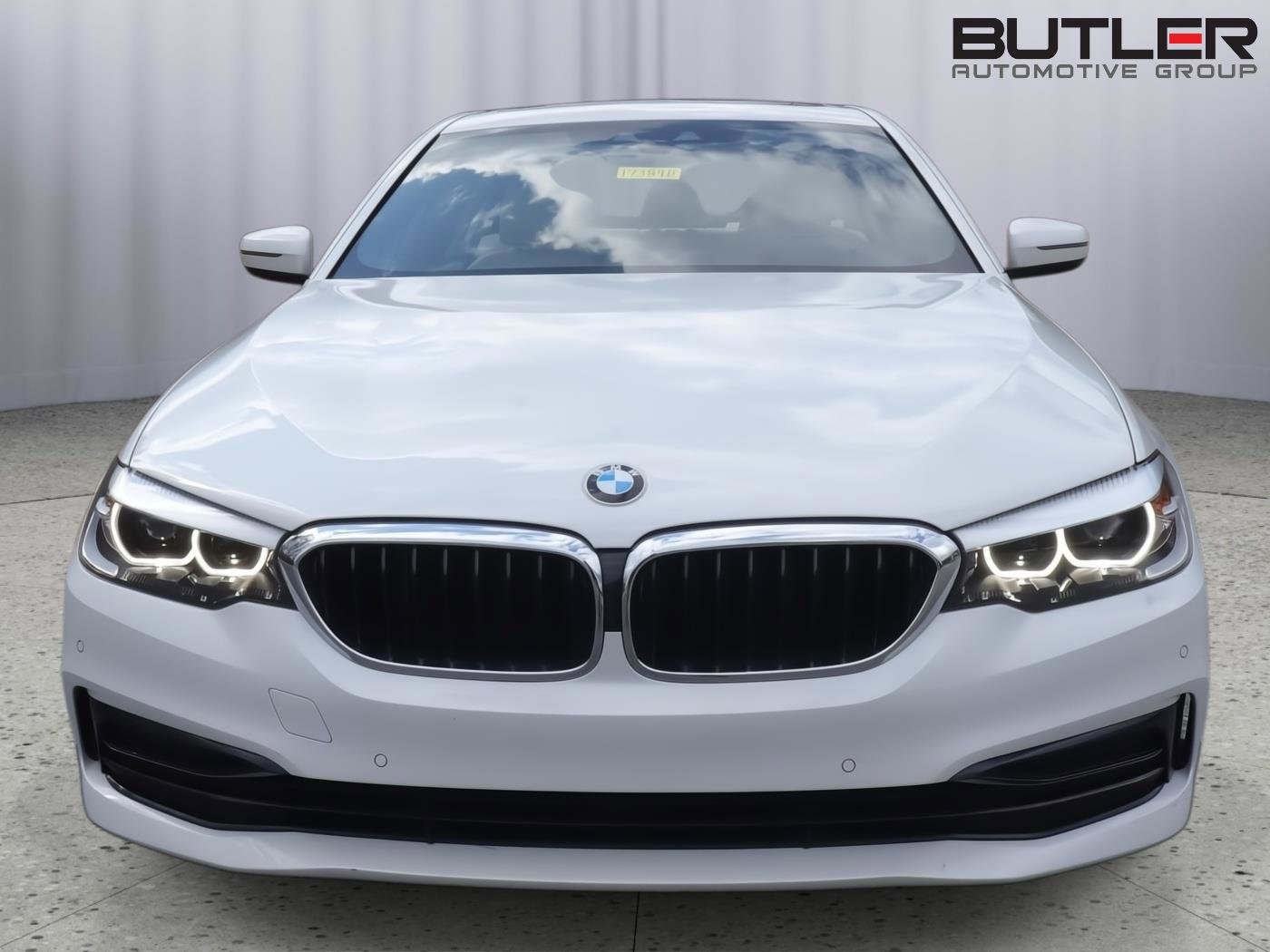 Used 2019 BMW 530i w/ Convenience Package image 2