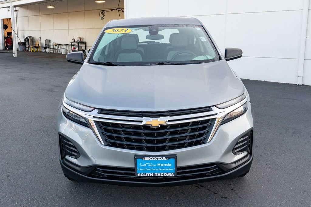 Used 2023 Chevrolet Equinox LS AWD/4WD image 4