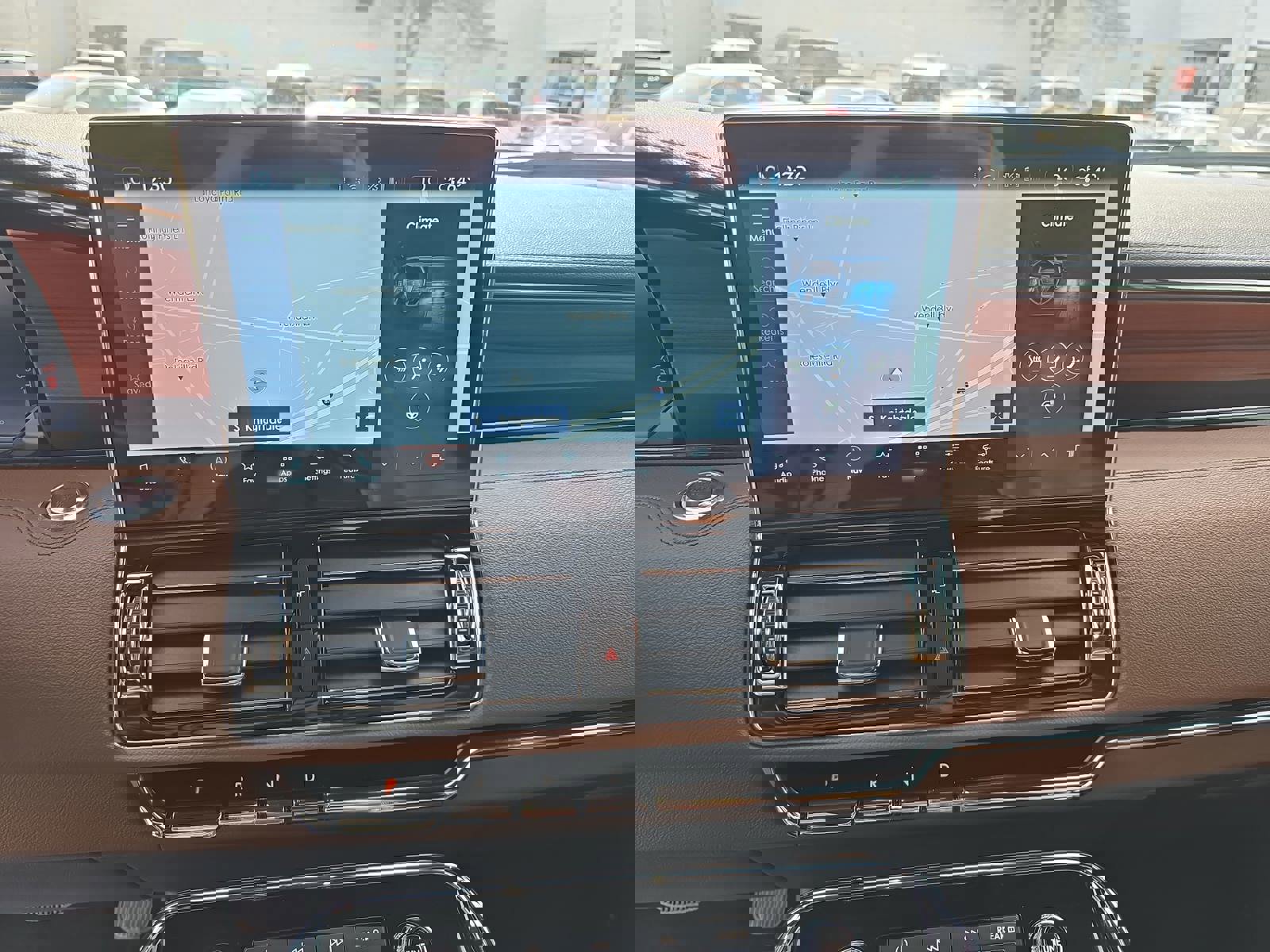 Used 2024 Lincoln Navigator Reserve image 25