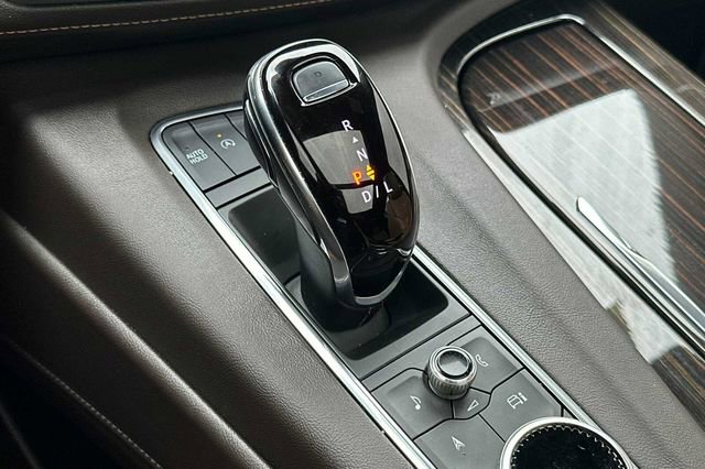 Certified 2024 Cadillac Escalade ESV Sport image 23