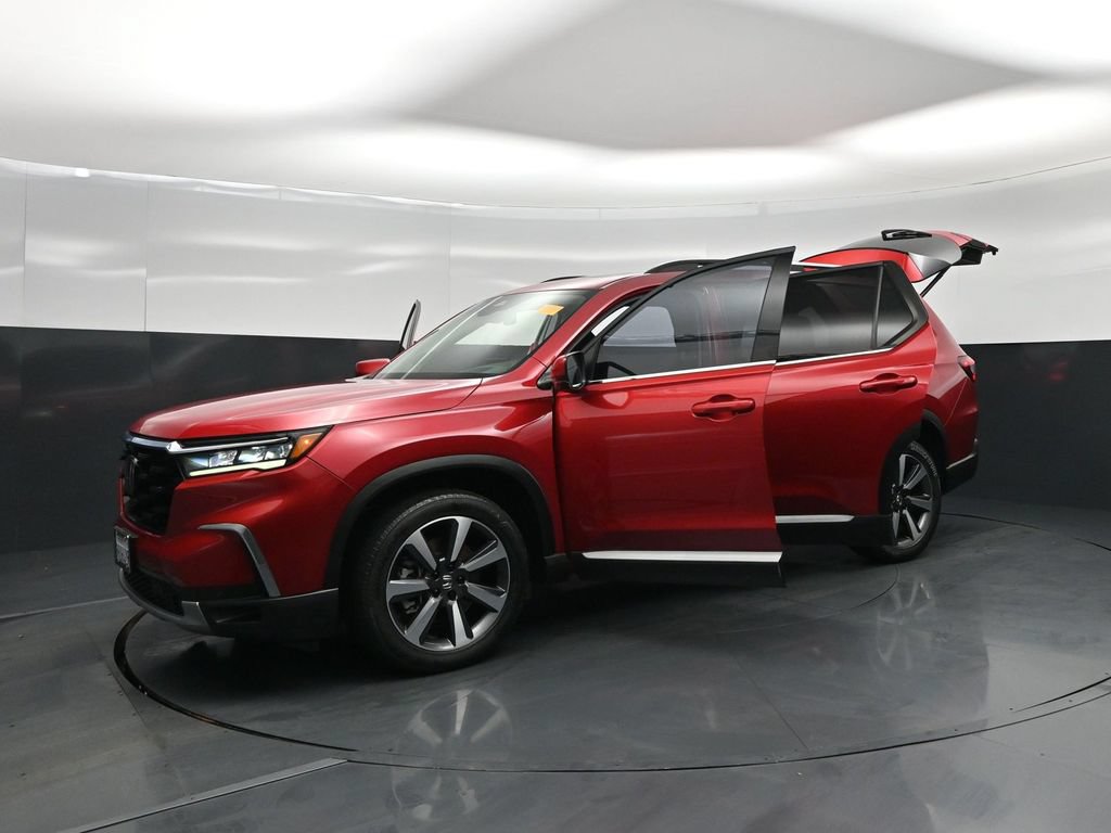 Used 2023 Honda Pilot Elite image 25