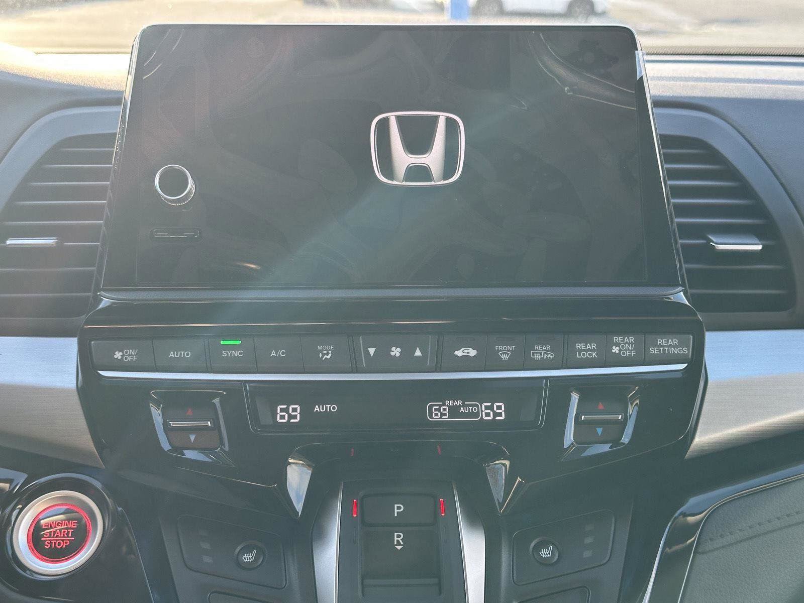 New 2026 Honda Odyssey Touring image 23