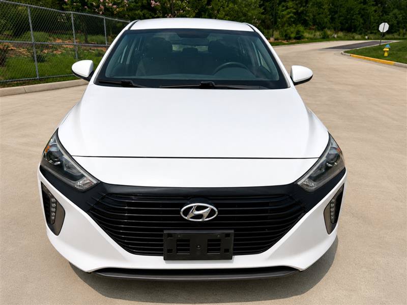 Used 2018 Hyundai Ioniq SEL FWD image 2