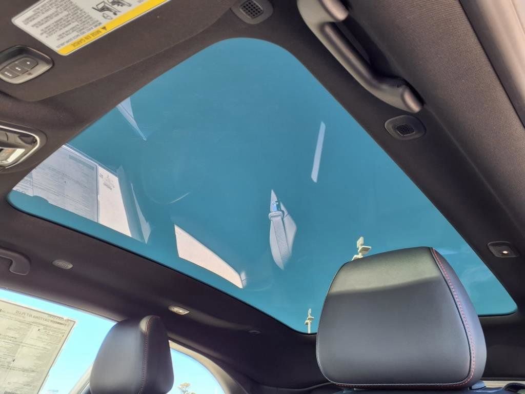 New 2024 Dodge Charger R/T w/ Plus Group image 6