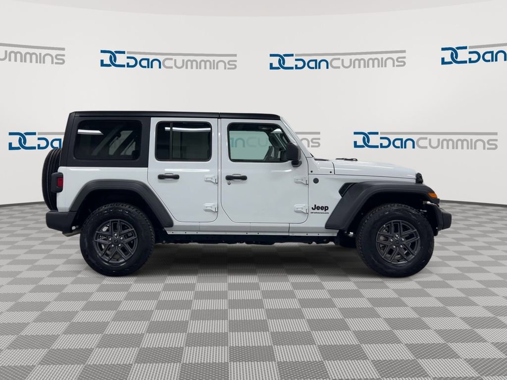 Used 2025 Jeep Wrangler Sport S image 9