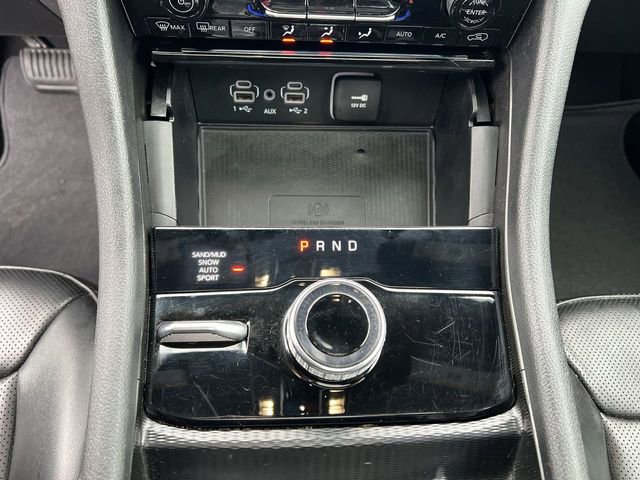 Used 2024 Jeep Grand Cherokee L Limited w/ Luxury Tech Group II image 22