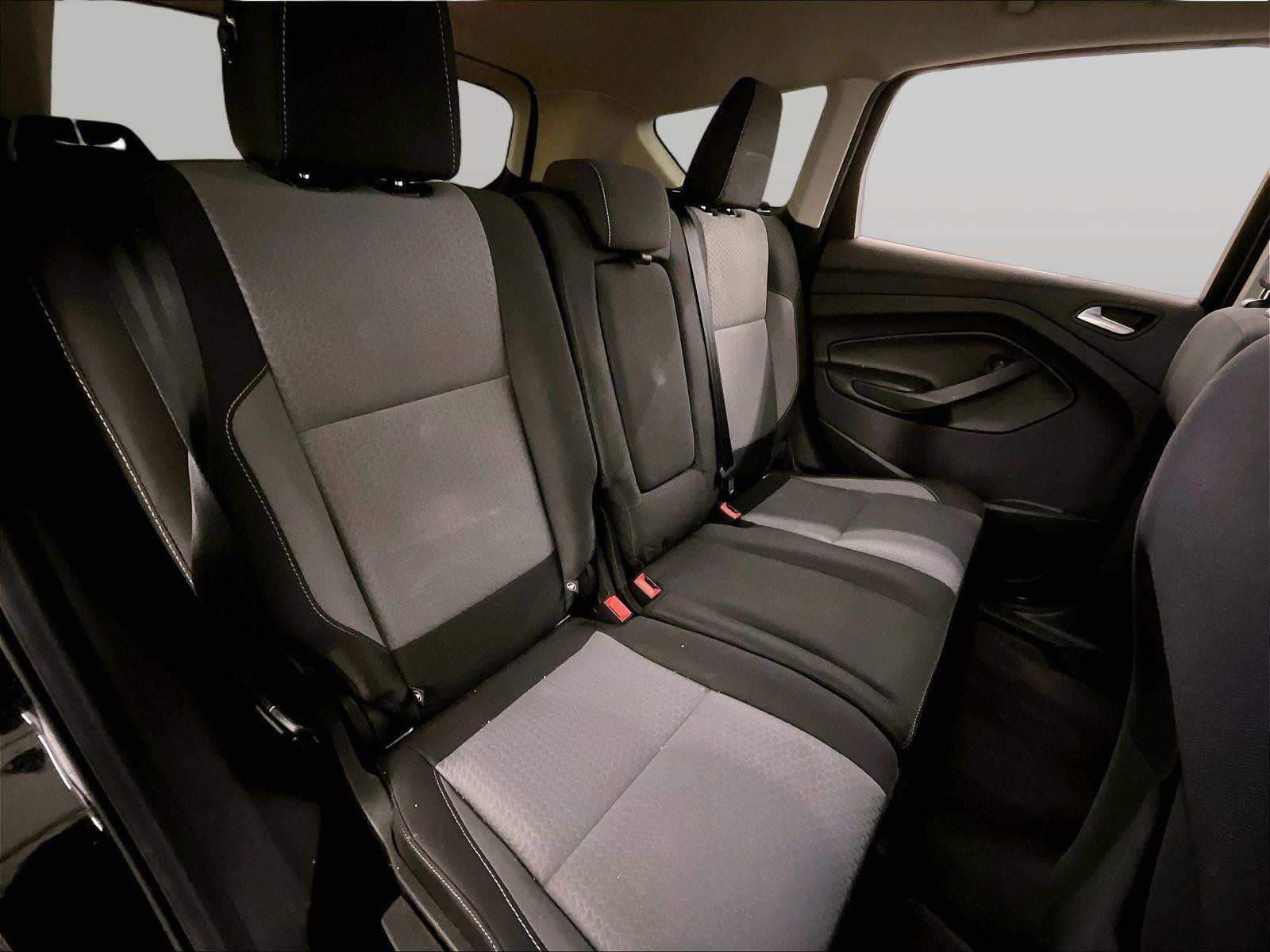Used 2018 Ford Escape SE w/ SE Sync 3 Package AWD/4WD image 27