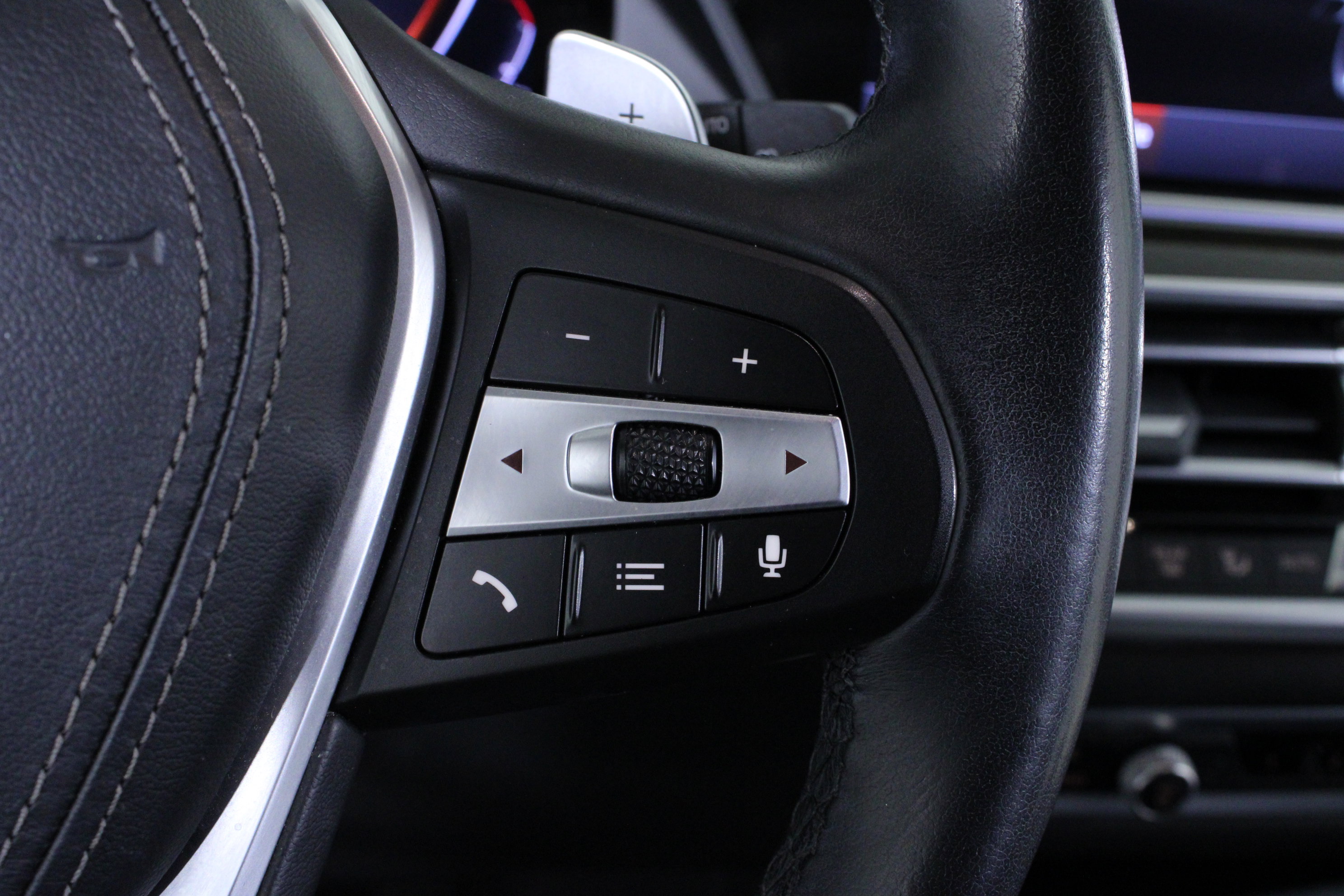 Used 2020 BMW X5 sDrive40i w/ Premium Package image 22