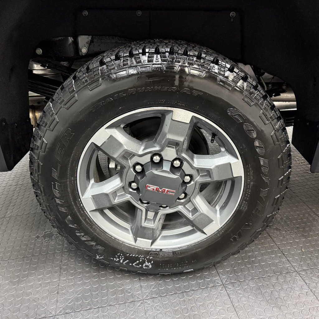 New 2026 GMC Sierra 2500 SLT image 12