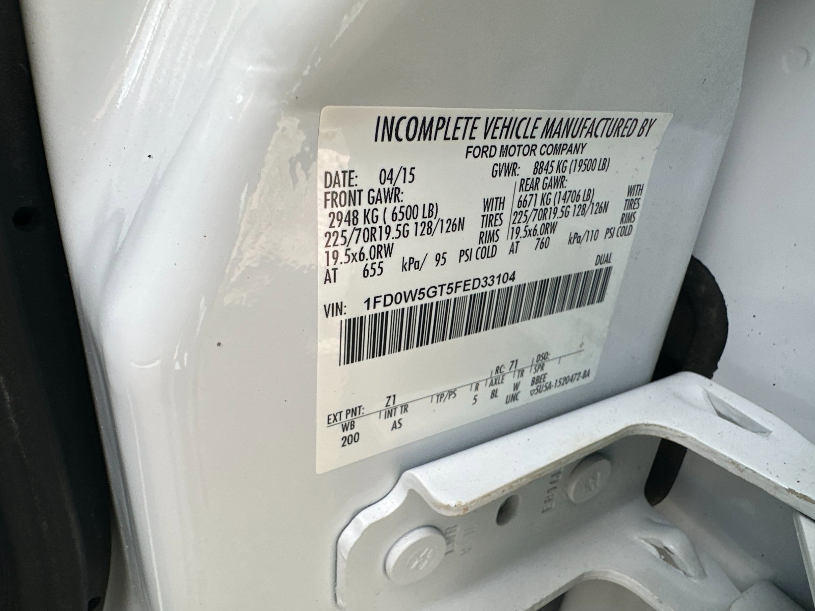 Used 2015 Ford F550 2WD Crew Cab Super Duty image 25