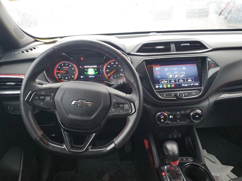 Used 2021 Chevrolet TrailBlazer RS w/ Technology Package image 32