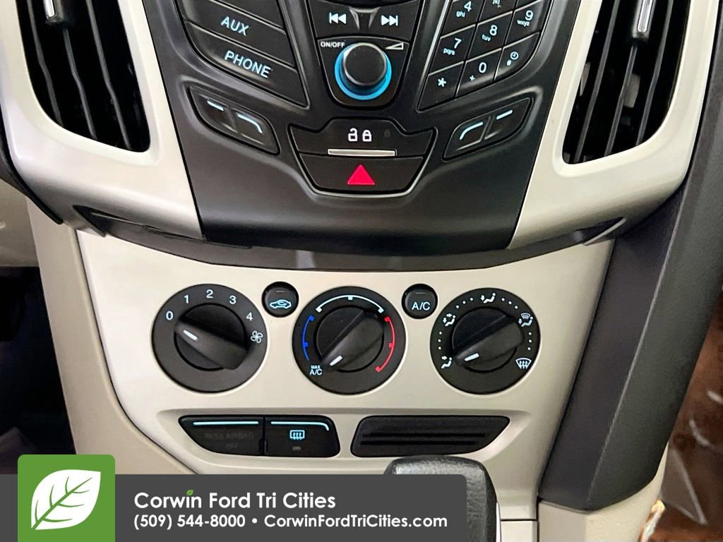 Used 2013 Ford Focus SE FWD image 9