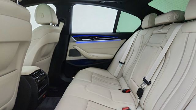 Used 2023 BMW 540i w/ M Sport Package image 28