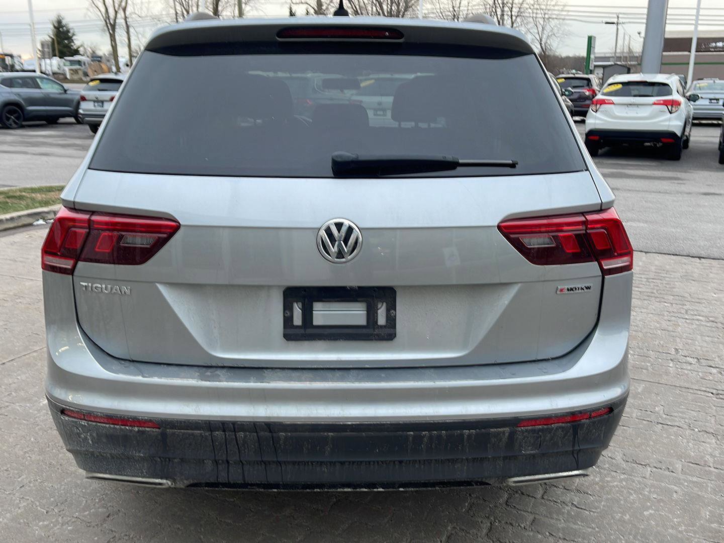 Used 2020 Volkswagen Tiguan S image 5
