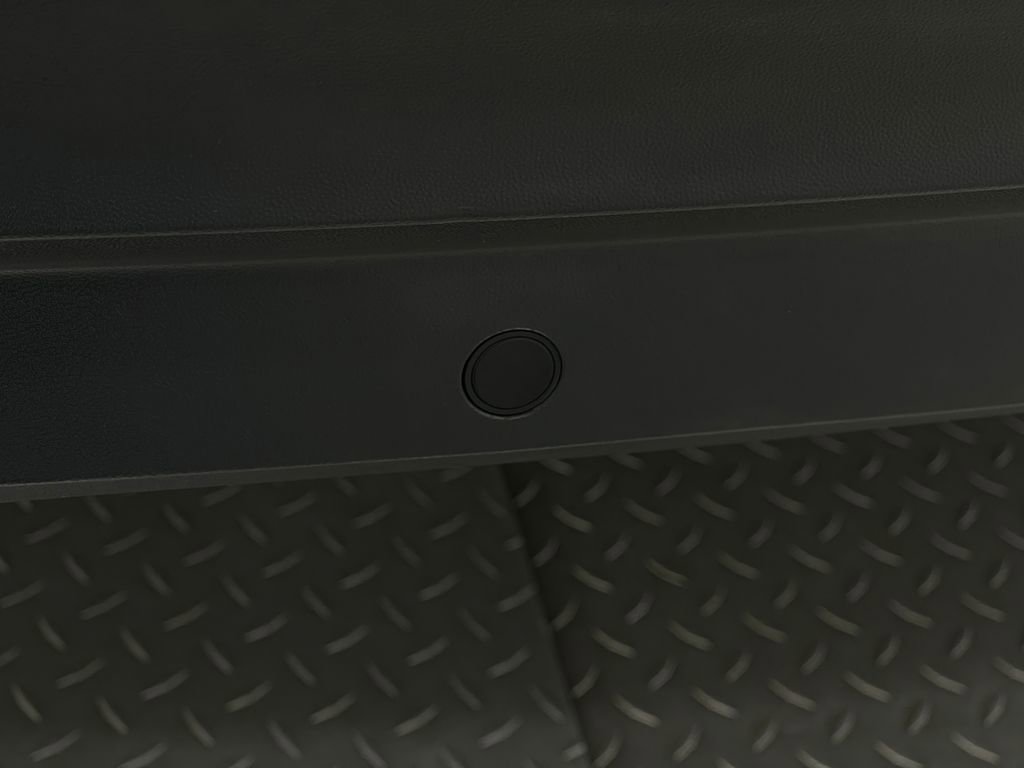 Used 2019 Volkswagen Tiguan SEL image 13