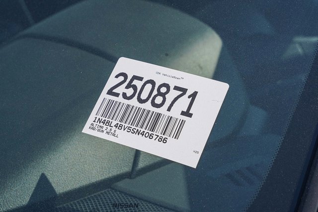 New 2025 Nissan Altima 2.5 S image 30