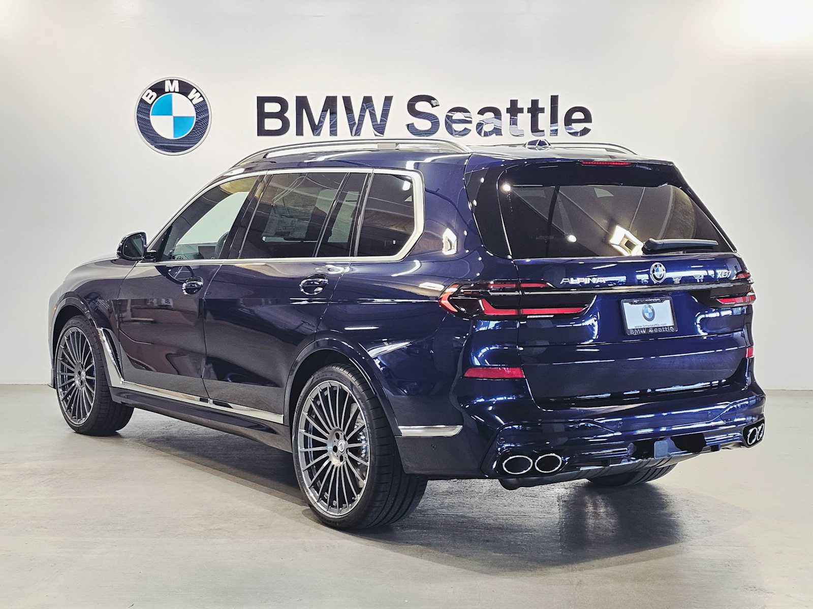 New 2026 BMW ALPINA XB7 image 4