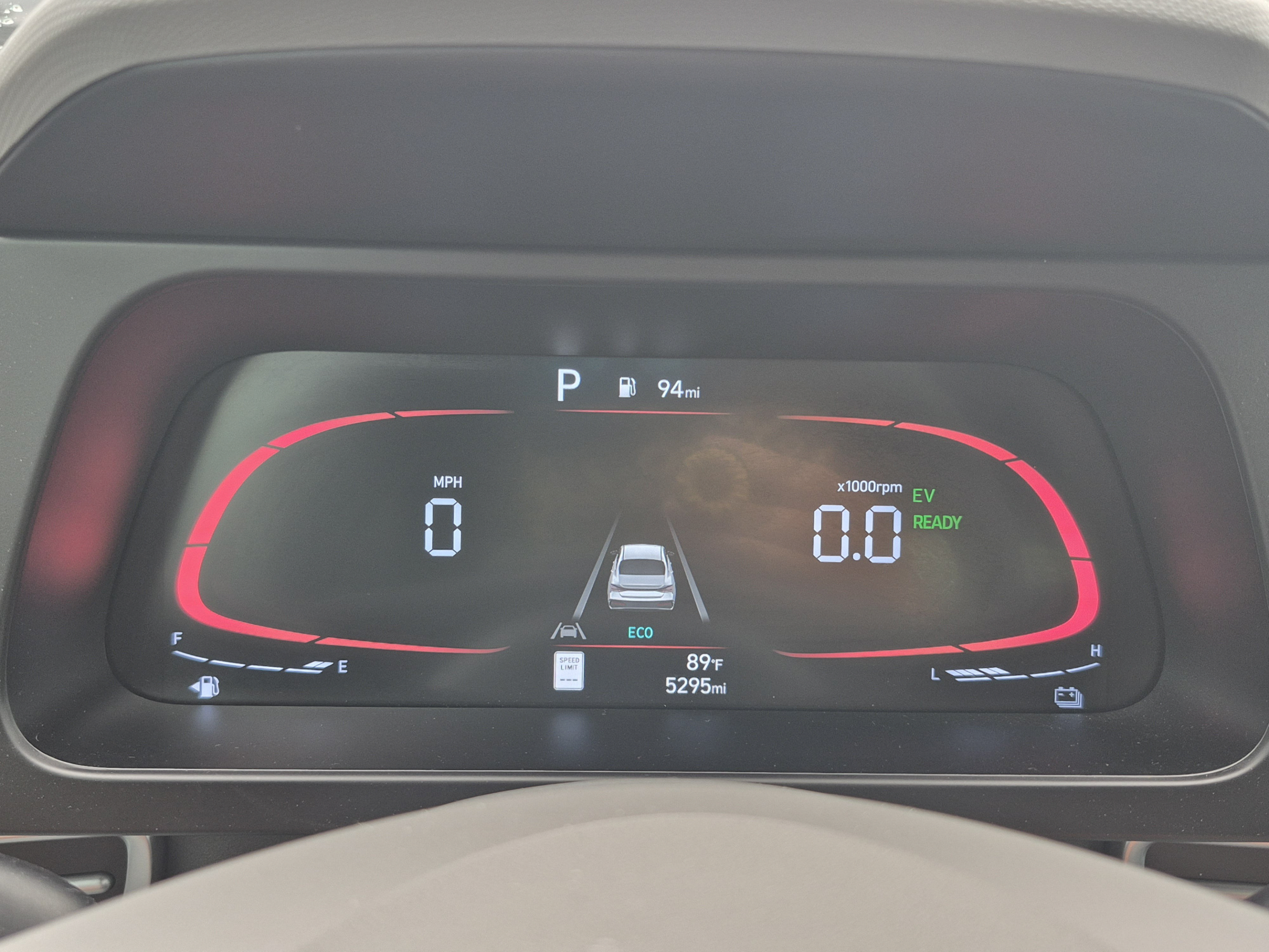Certified 2025 Hyundai Elantra Hybrid w/ Cargo Package FWD image 29