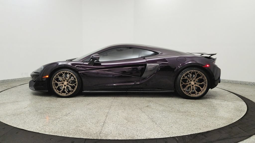 Used 2017 McLaren 570S RWD image 2