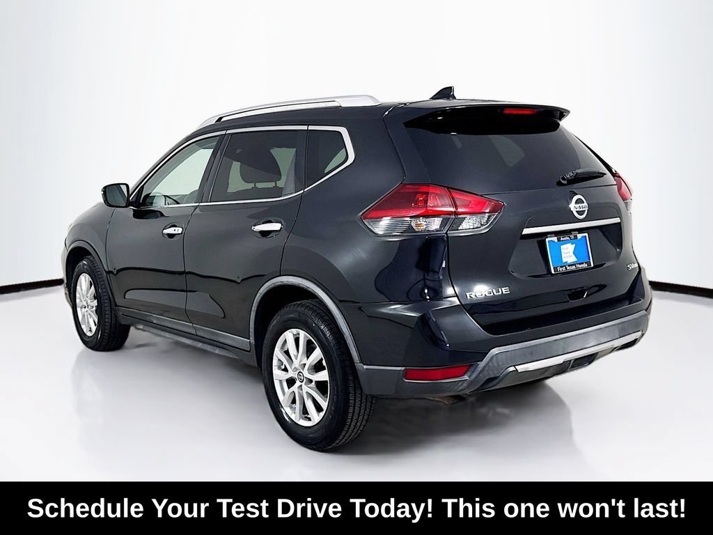 Used 2018 Nissan Rogue SV AWD/4WD image 5