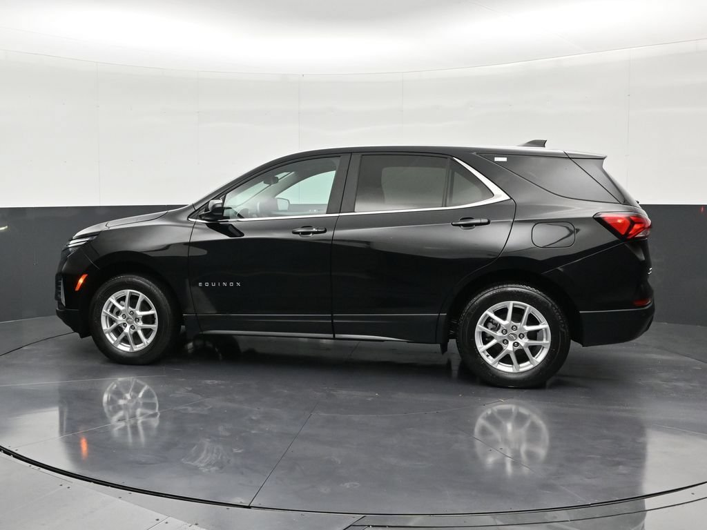 Used 2024 Chevrolet Equinox LT AWD/4WD image 2