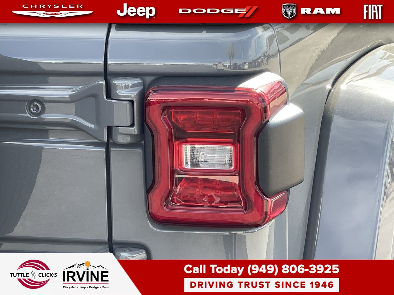 Used 2023 Jeep Wrangler Sahara image 9