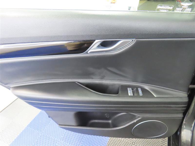 Used 2023 Genesis G80 2.5T image 31