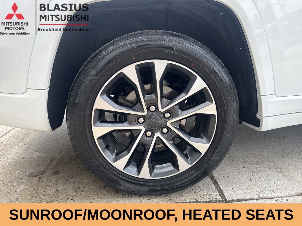 Used 2023 Jeep Grand Cherokee Overland AWD/4WD image 6