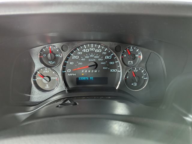 Used 2018 Chevrolet Express 2500 w/ Driver Convenience Package RWD image 3