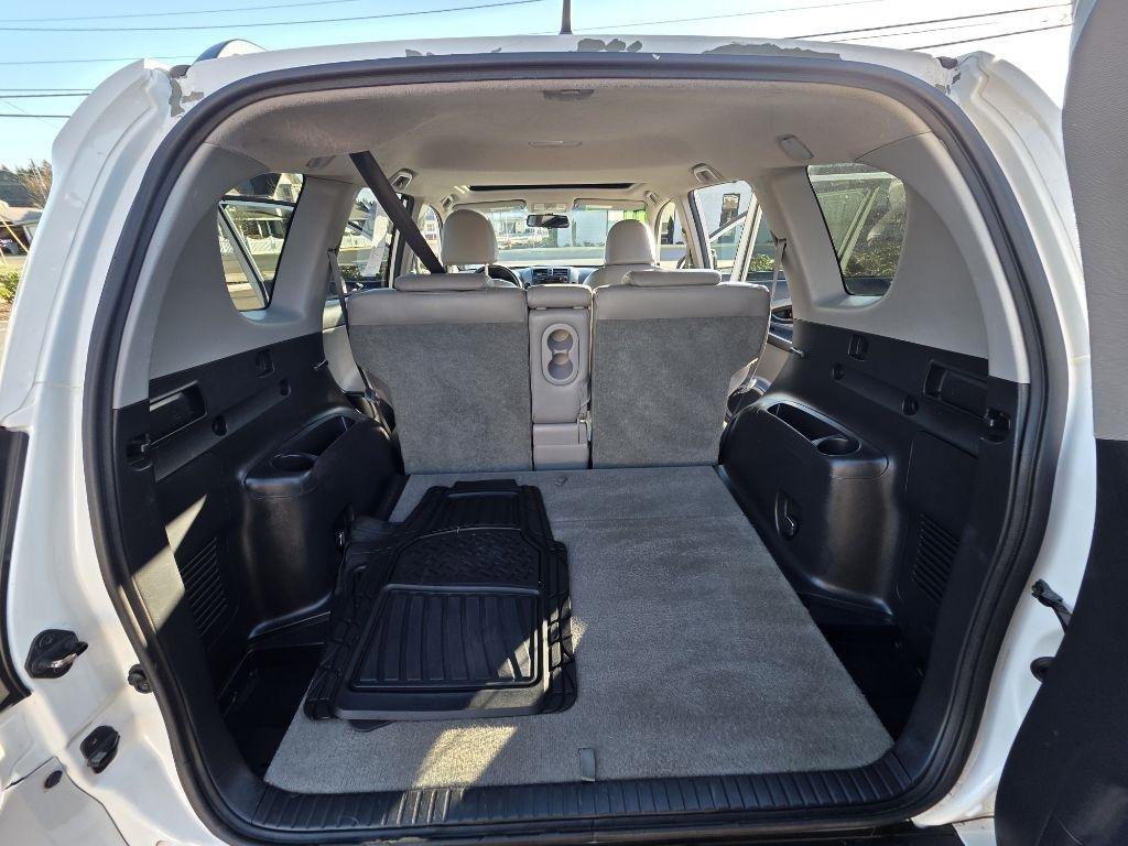 Used 2011 Toyota RAV4 Limited w/ Limited Extra Value Pkg FWD image 17