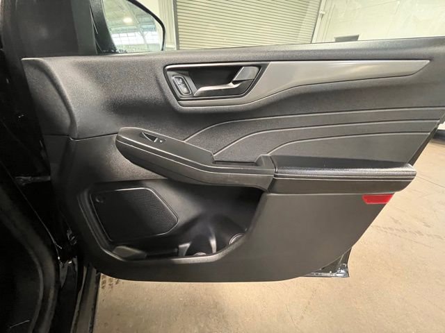 Used 2024 Ford Escape Active image 11