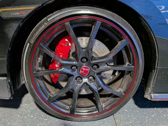 Used 2019 Honda Civic Type R image 11