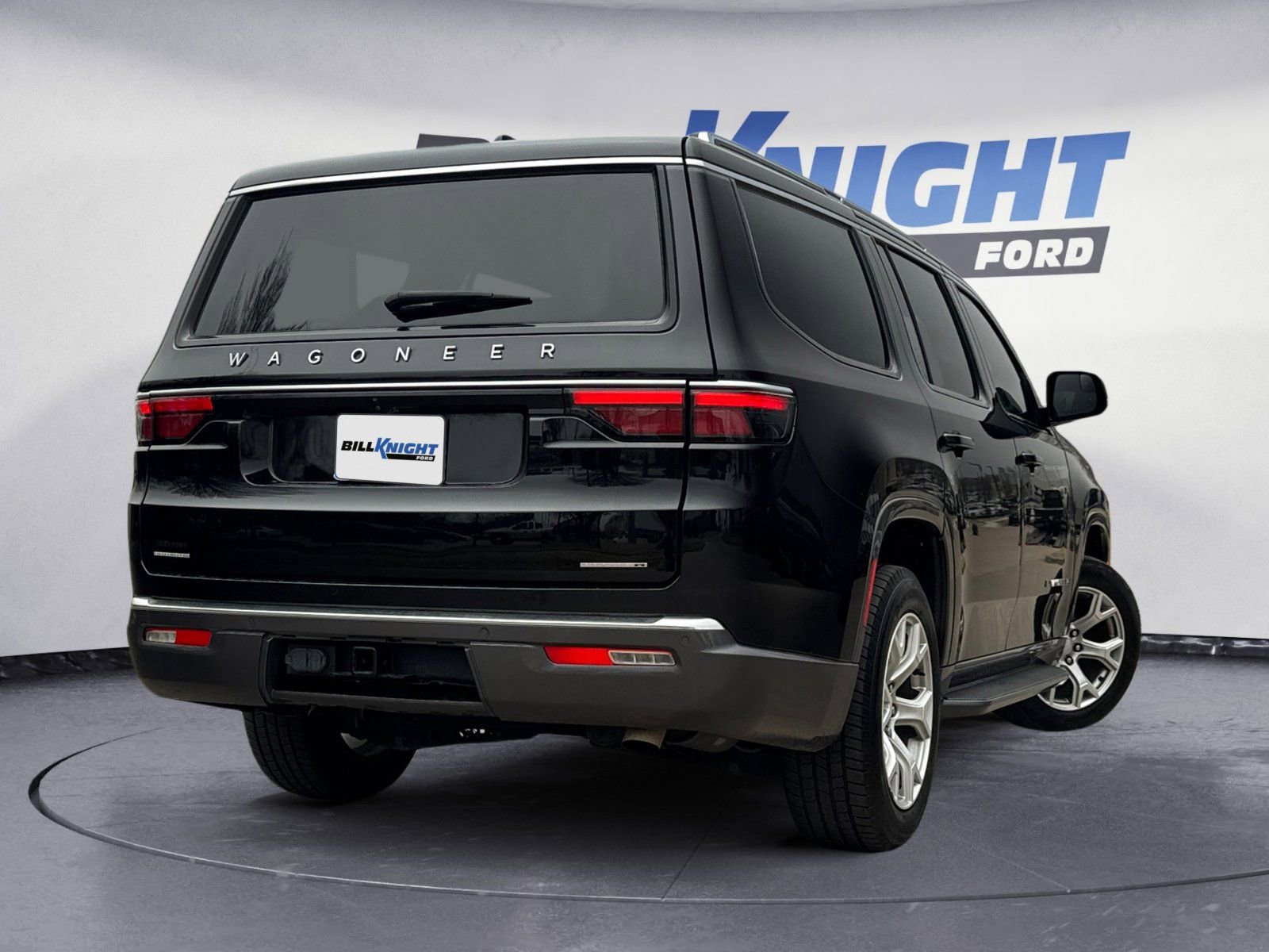 Used 2022 Jeep Wagoneer Series II AWD/4WD image 5