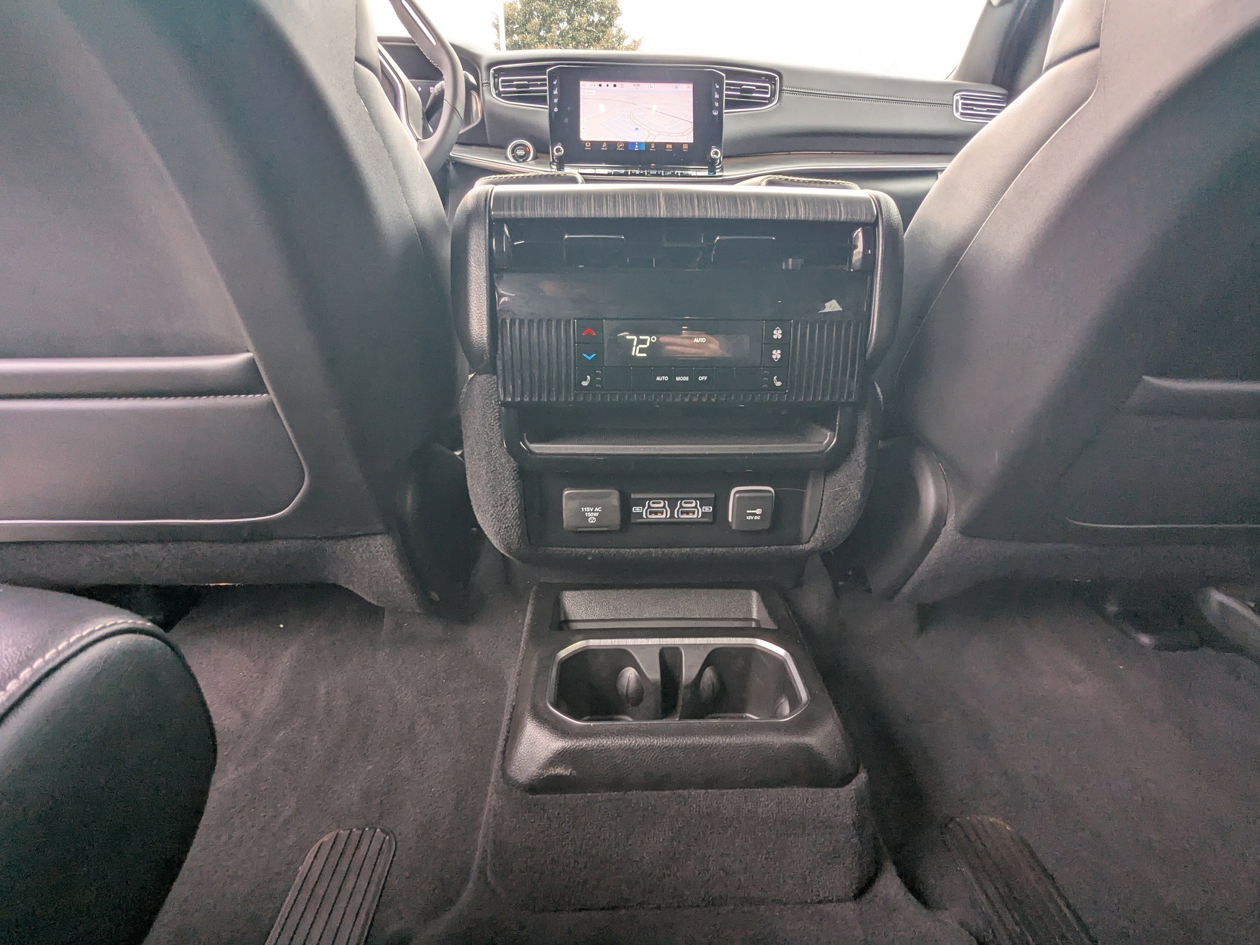 Used 2024 Jeep Wagoneer Series II w/ Convenience Group I image 13