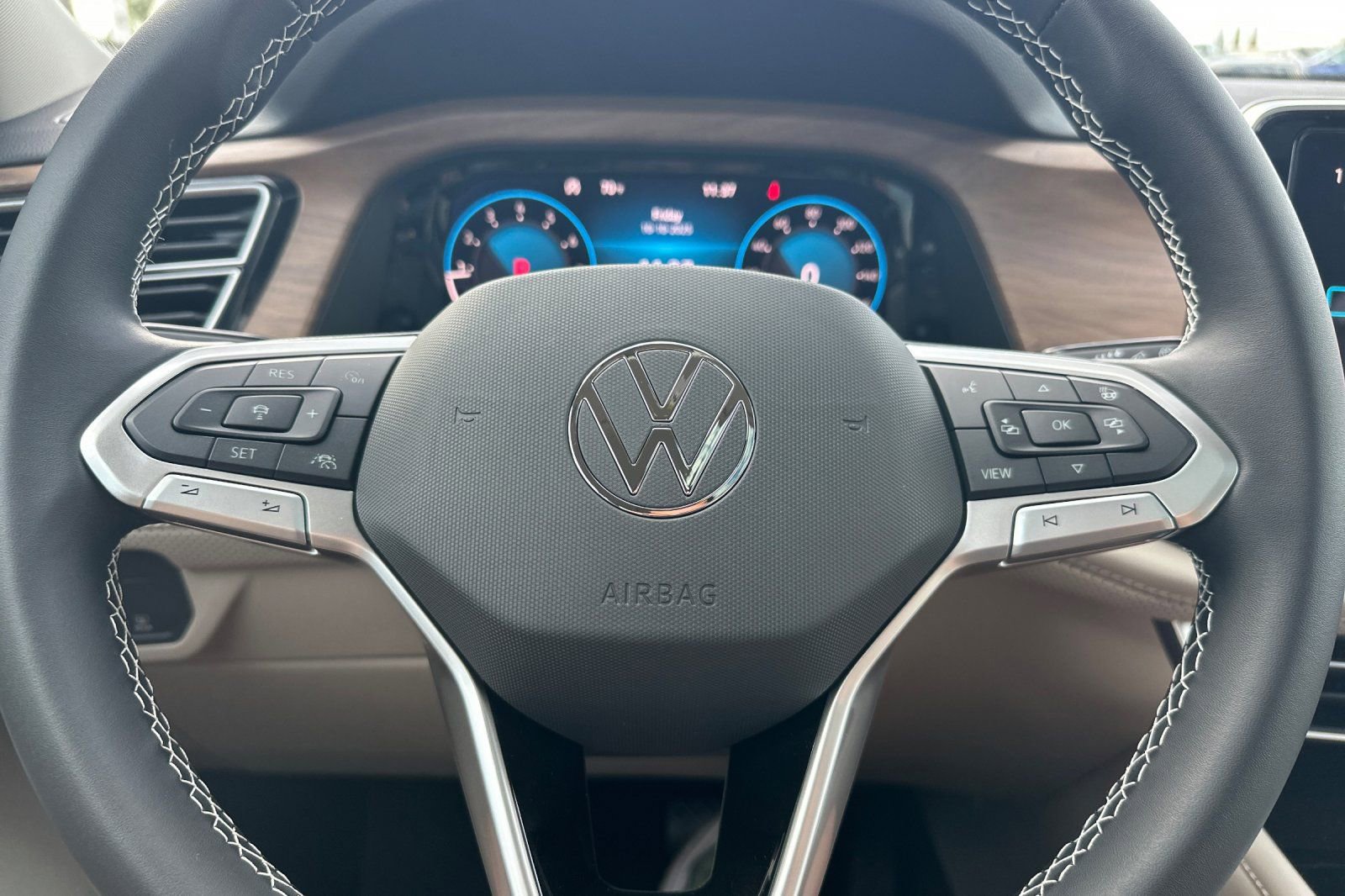 New 2026 Volkswagen Atlas SE image 23