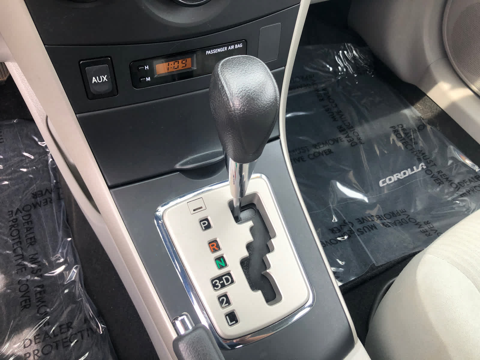 Used 2010 Toyota Corolla LE FWD image 10
