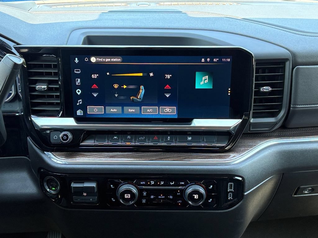 Used 2025 Chevrolet Silverado 1500 LT AWD/4WD image 26
