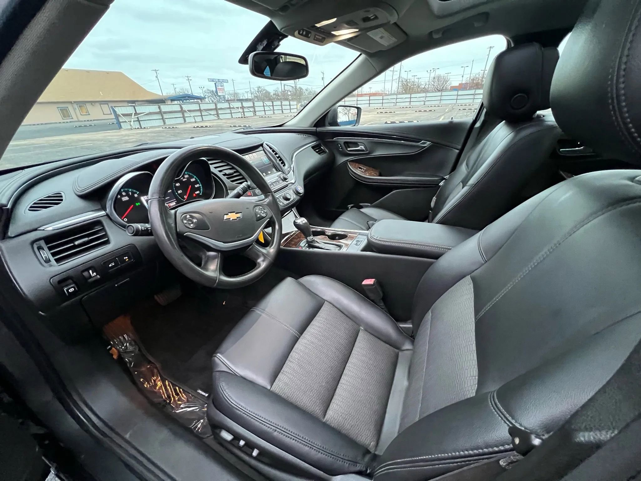 Used 2014 Chevrolet Impala LT w/ Convenience Package FWD image 14