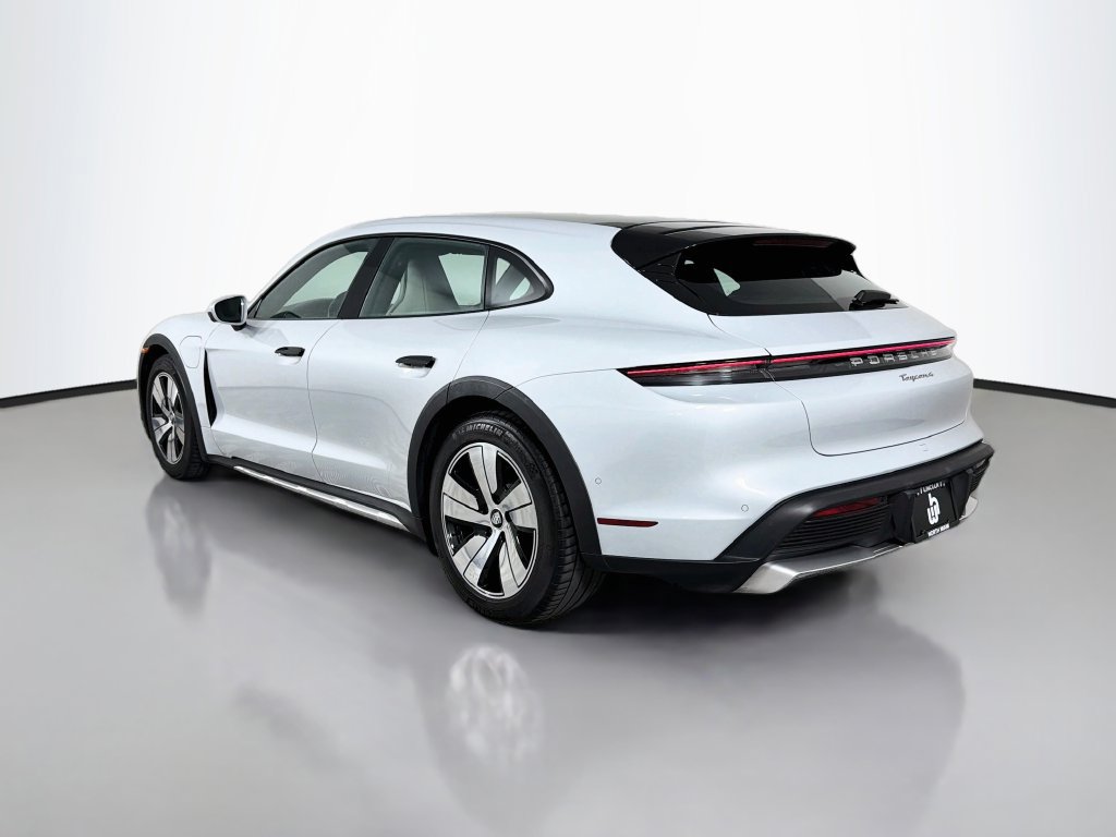 Used 2024 Porsche Taycan 4 Cross Turismo AWD/4WD image 7
