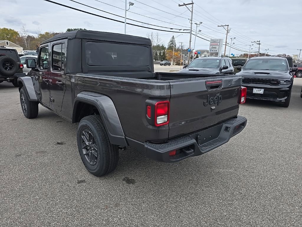 New 2026 Jeep Gladiator Sport image 5