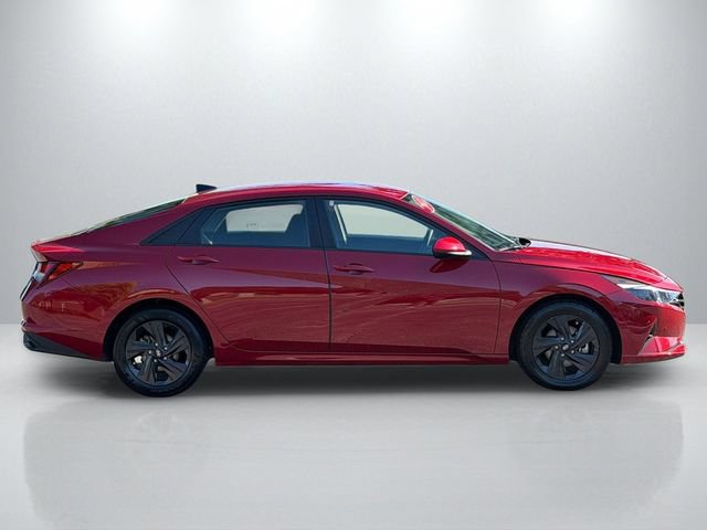 Used 2022 Hyundai Elantra SEL FWD image 8