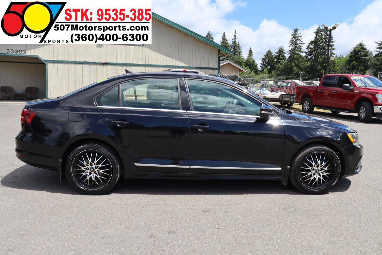 Used 2017 Volkswagen Jetta SEL FWD image 11