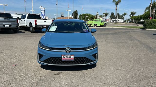 Used 2025 Volkswagen Jetta SE image 9