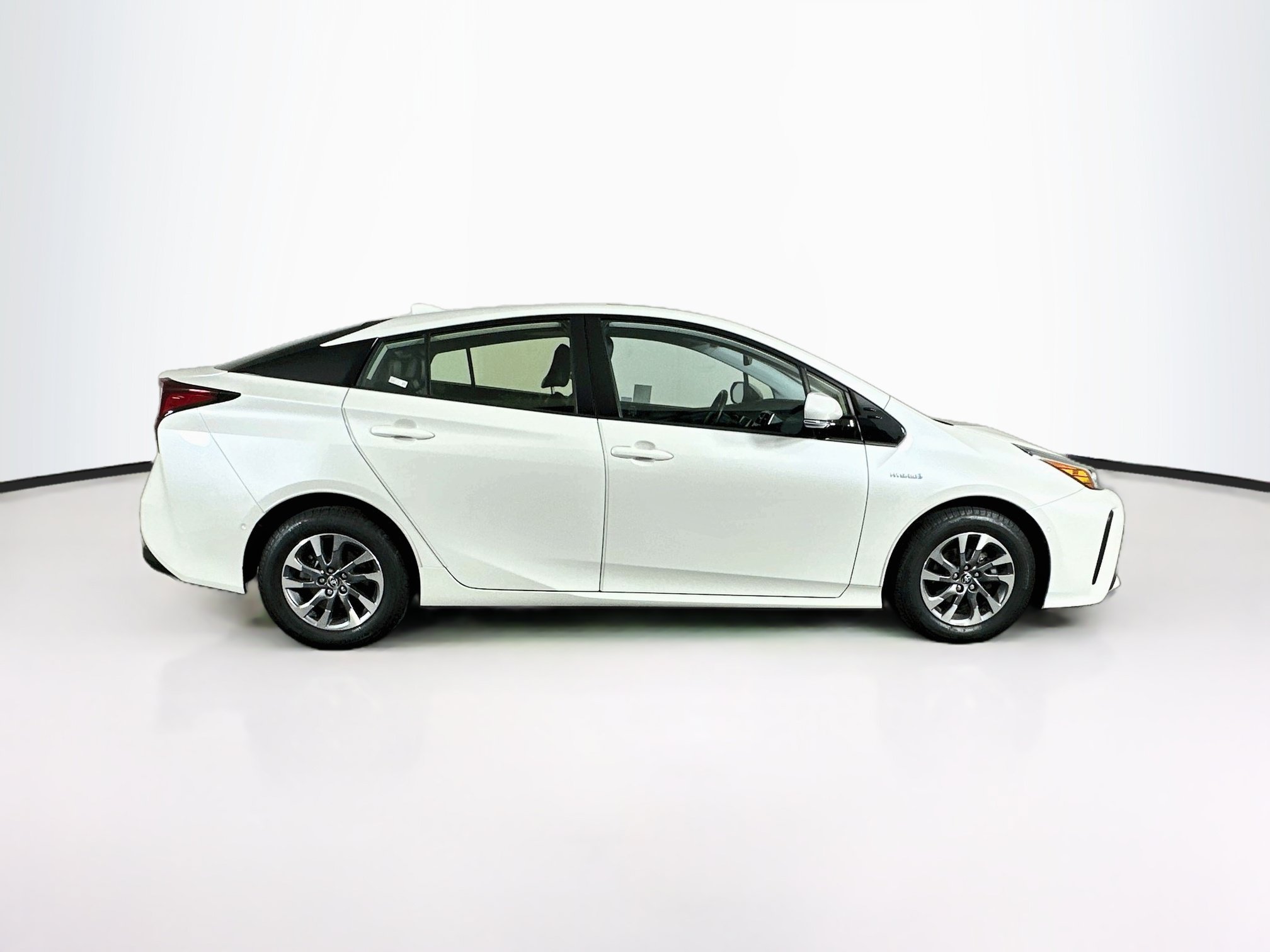 Used 2020 Toyota Prius XLE w/ Premium Convenience Package FWD image 10