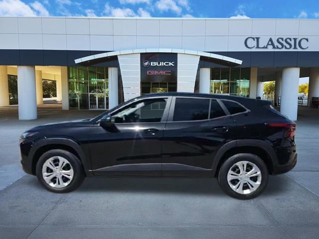 Used 2026 Chevrolet Trax LS FWD image 6