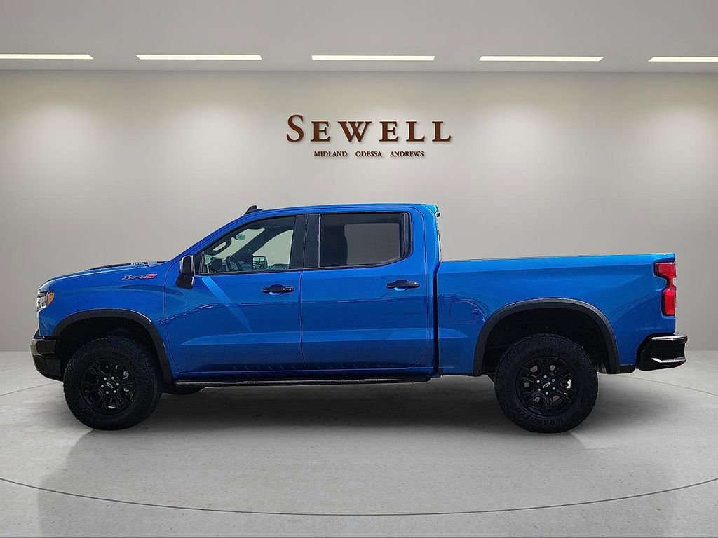 Used 2023 Chevrolet Silverado 1500 ZR2 w/ Technology Package AWD/4WD image 2